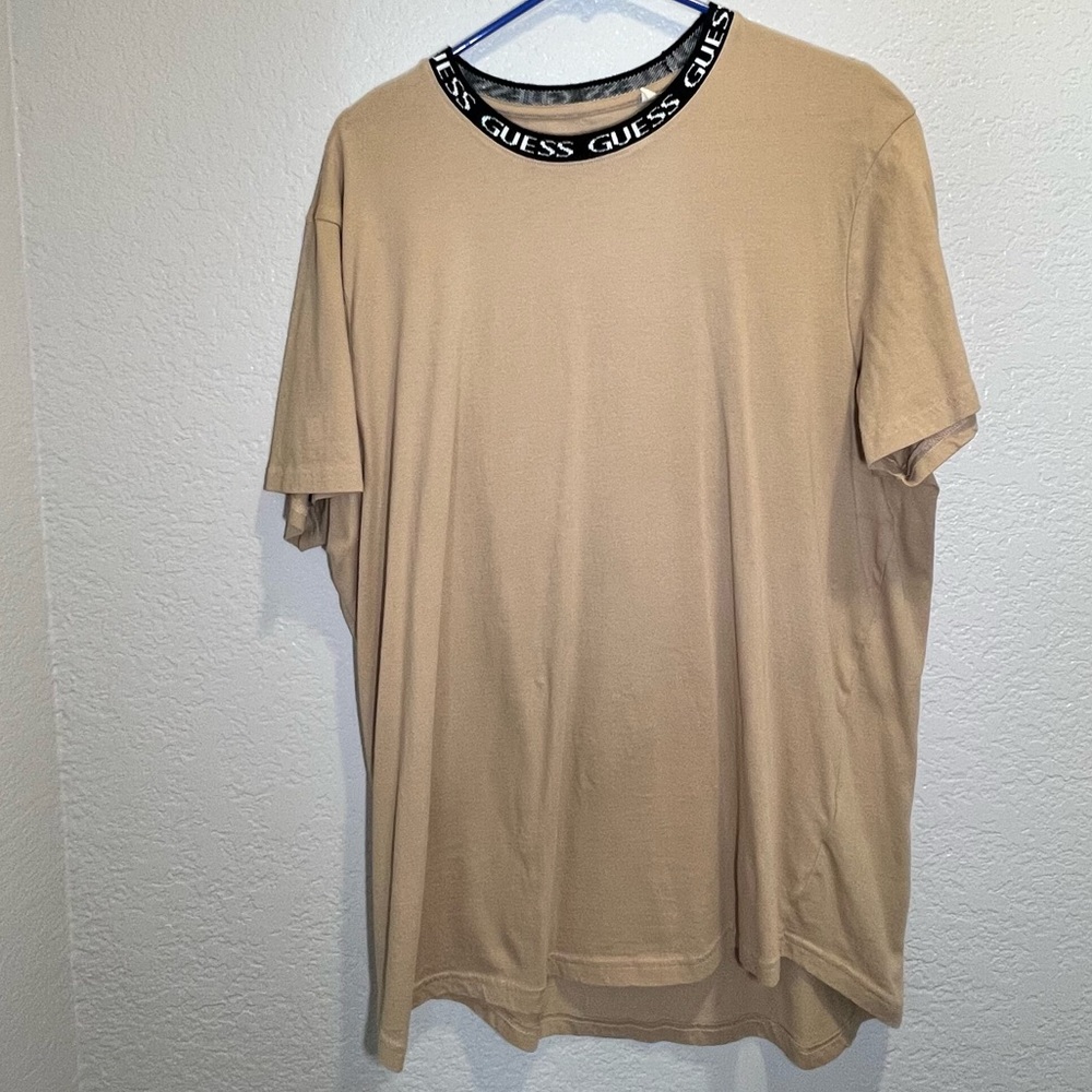 Men’s XXL Tan Guess T-shirt. Very soft, Free shipping!